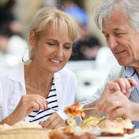 healthy outdoor eating