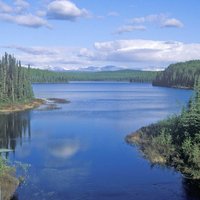 One of the most beautiful and remote National Parks, Lake Clark is home to amazing wildlife, stunning landscapes and great outdoor recreation.