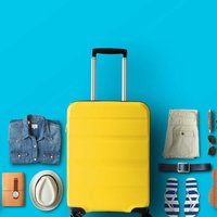 What to bring on a Hawaiian sailing charter, what to leave behind, and the things people always forget.