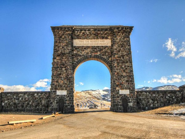 Yellowstone National Park Entrance, Arch