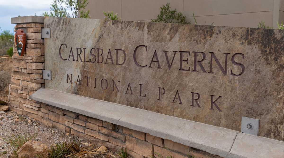 Sign for Carlsbad Caverns National Park in New Mexico